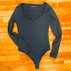 Long sleeve double layered body suit
